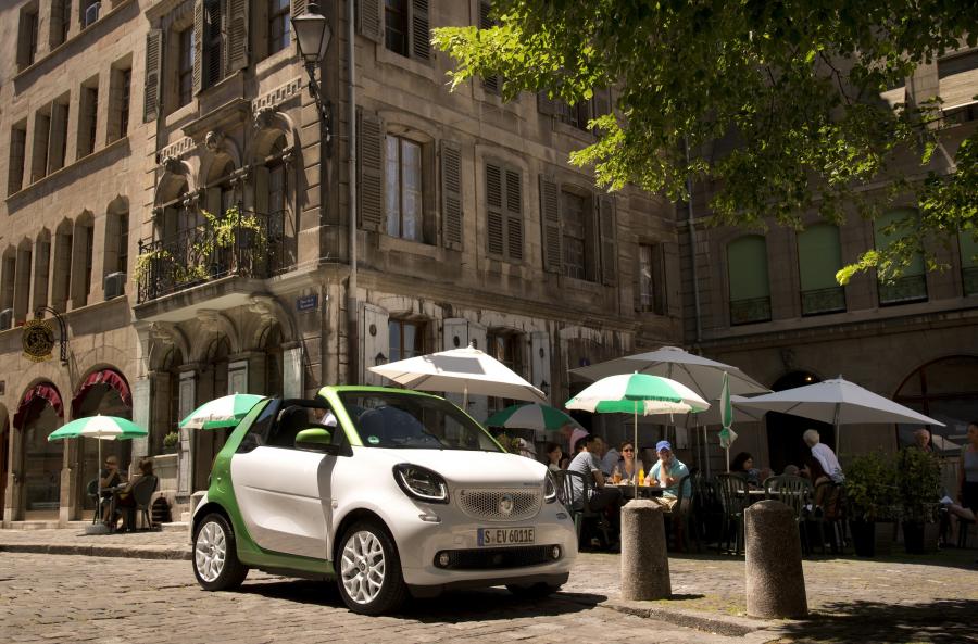  Smart ForTwo Prime Cabrio Electric Drive 2017 года  (WW) (фото 7 из 35)